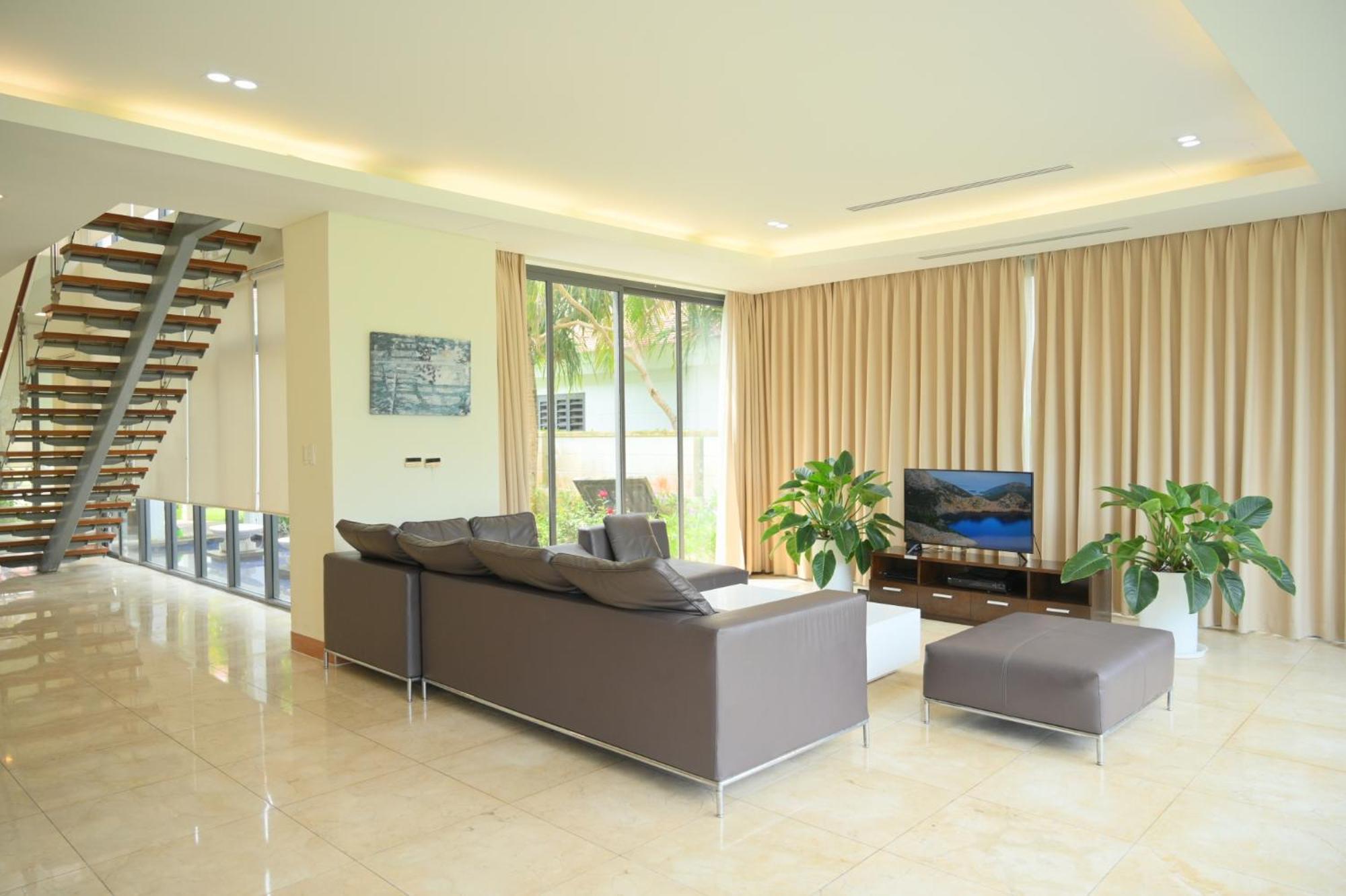 Memories Holiday Beach Villa Da Nang Exterior photo