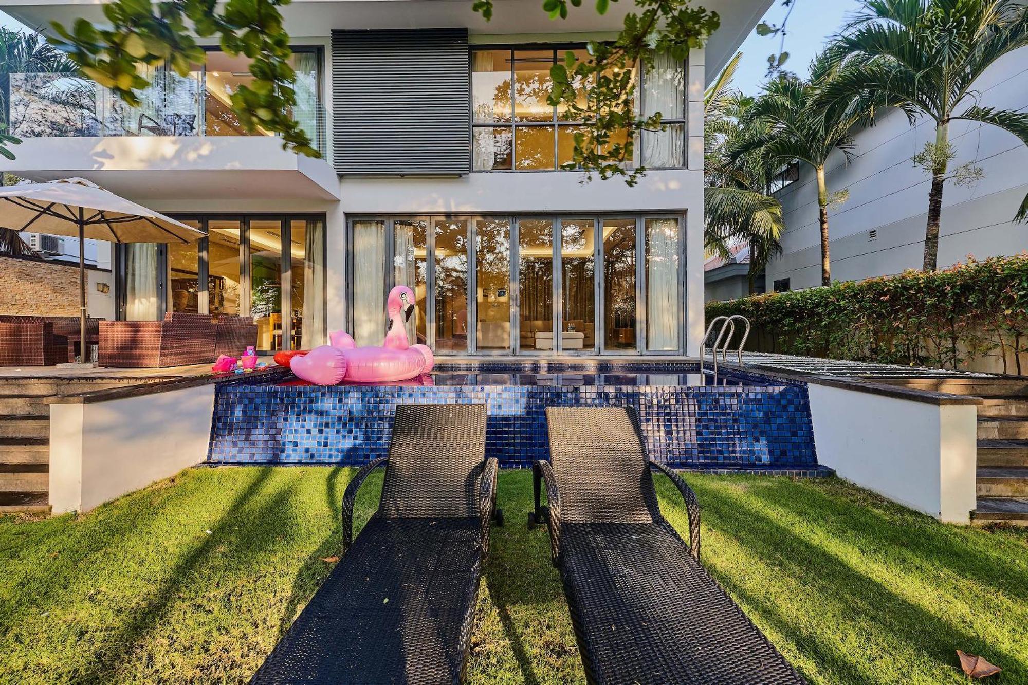 Memories Holiday Beach Villa Da Nang Exterior photo